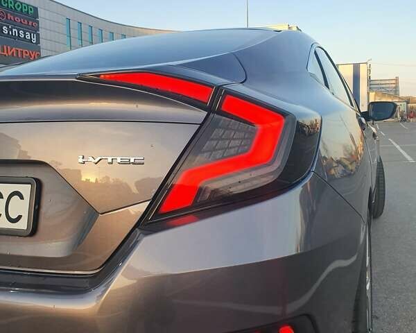 Серый Хонда Цивик, объемом двигателя 2 л и пробегом 112 тыс. км за 14500 $, фото 7 на Automoto.ua