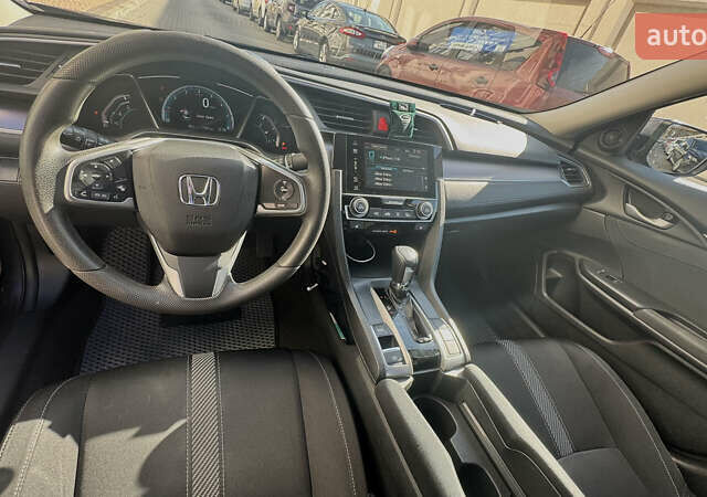 Серый Хонда Цивик, объемом двигателя 1.5 л и пробегом 150 тыс. км за 15000 $, фото 13 на Automoto.ua