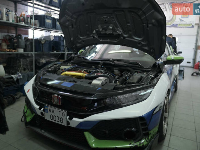 Серый Хонда Цивик, объемом двигателя 0 л и пробегом 10 тыс. км за 60000 $, фото 17 на Automoto.ua