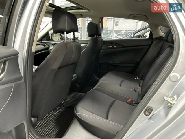 Серый Хонда Цивик, объемом двигателя 1.6 л и пробегом 82 тыс. км за 15490 $, фото 30 на Automoto.ua