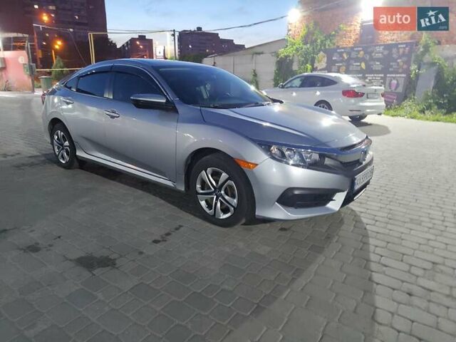 Серый Хонда Цивик, объемом двигателя 2 л и пробегом 61 тыс. км за 12200 $, фото 3 на Automoto.ua