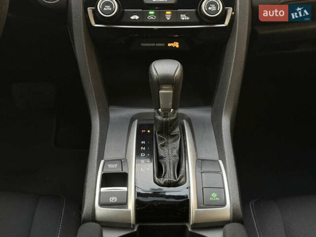 Сірий Хонда Сівік, об'ємом двигуна 2 л та пробігом 119 тис. км за 14500 $, фото 47 на Automoto.ua