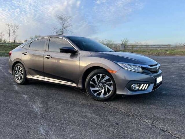 Серый Хонда Цивик, объемом двигателя 2 л и пробегом 90 тыс. км за 8800 $, фото 9 на Automoto.ua