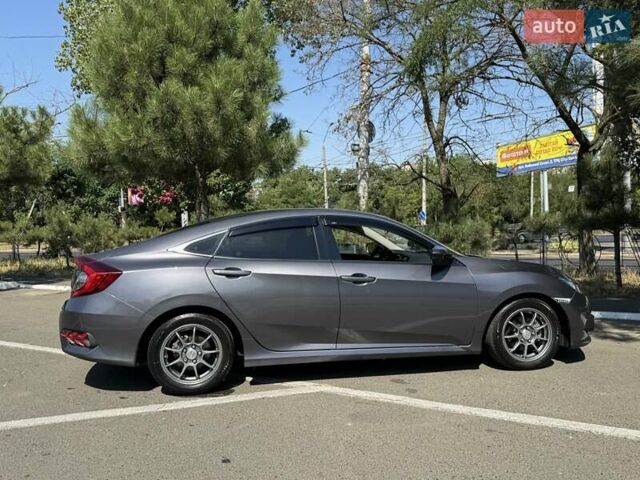 Сірий Хонда Сівік, об'ємом двигуна 2 л та пробігом 90 тис. км за 13799 $, фото 9 на Automoto.ua
