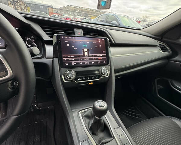 Серый Хонда Цивик, объемом двигателя 2 л и пробегом 106 тыс. км за 12899 $, фото 41 на Automoto.ua