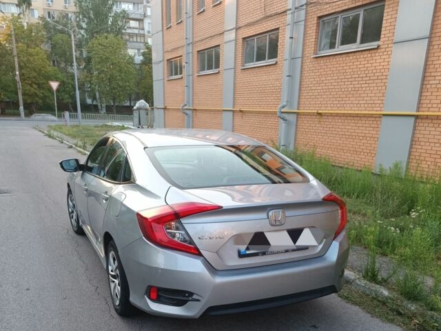 Серый Хонда Цивик, объемом двигателя 2 л и пробегом 38 тыс. км за 12500 $, фото 1 на Automoto.ua