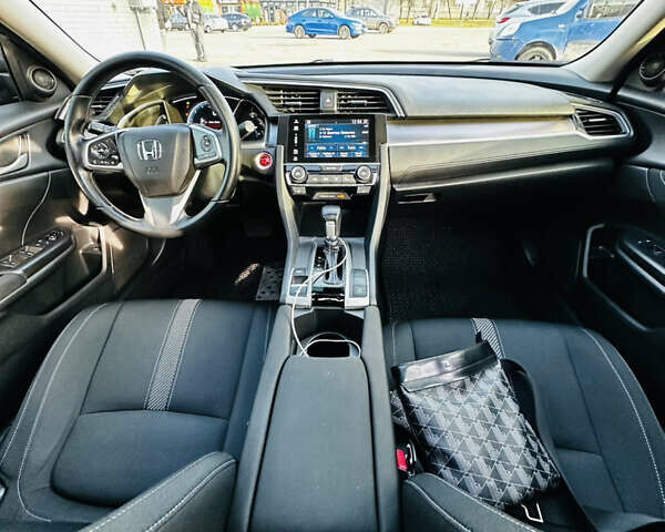 Сірий Хонда Сівік, об'ємом двигуна 1.5 л та пробігом 113 тис. км за 12999 $, фото 23 на Automoto.ua