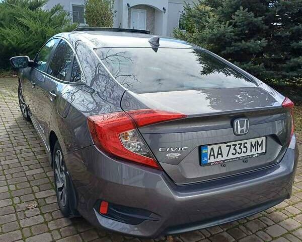 Серый Хонда Цивик, объемом двигателя 2 л и пробегом 135 тыс. км за 16500 $, фото 5 на Automoto.ua