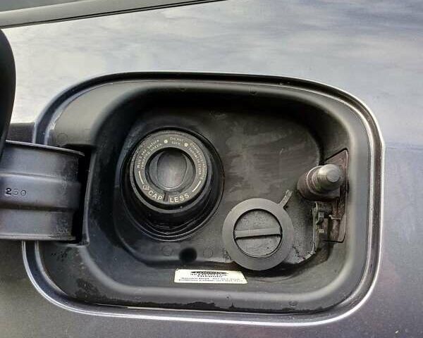 Серый Хонда Цивик, объемом двигателя 2 л и пробегом 135 тыс. км за 16500 $, фото 16 на Automoto.ua