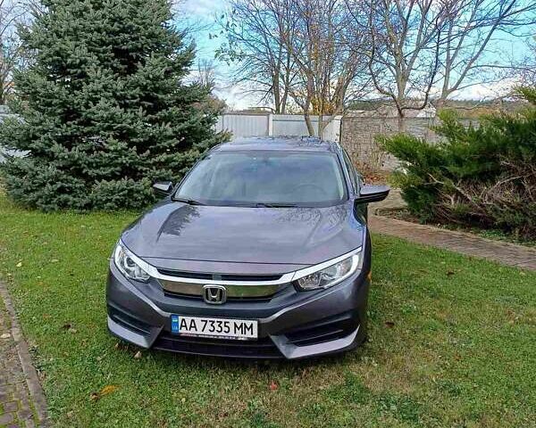 Серый Хонда Цивик, объемом двигателя 2 л и пробегом 135 тыс. км за 16500 $, фото 1 на Automoto.ua