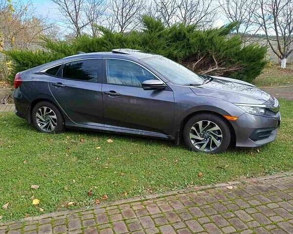 Серый Хонда Цивик, объемом двигателя 2 л и пробегом 135 тыс. км за 16500 $, фото 3 на Automoto.ua