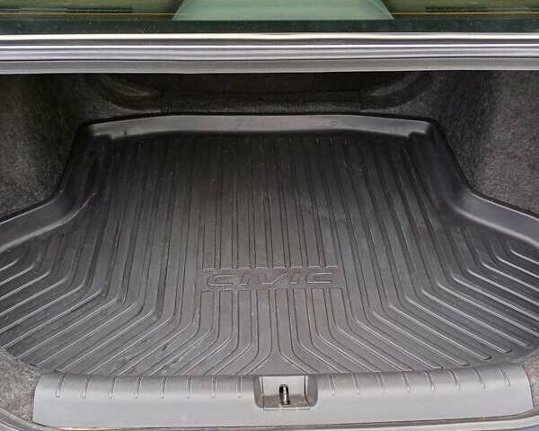 Серый Хонда Цивик, объемом двигателя 2 л и пробегом 135 тыс. км за 16500 $, фото 12 на Automoto.ua