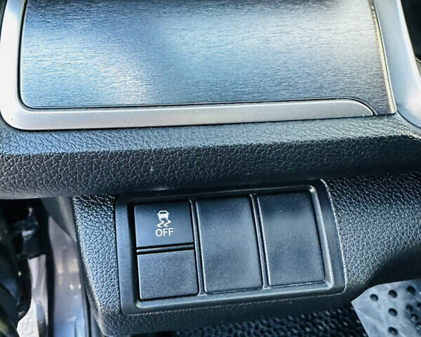 Сірий Хонда Сівік, об'ємом двигуна 1.5 л та пробігом 113 тис. км за 12999 $, фото 14 на Automoto.ua