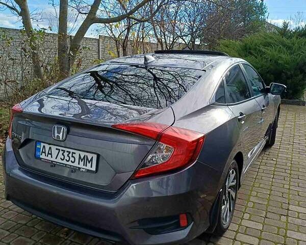 Серый Хонда Цивик, объемом двигателя 2 л и пробегом 135 тыс. км за 16500 $, фото 6 на Automoto.ua