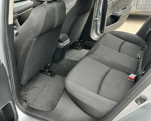 Серый Хонда Цивик, объемом двигателя 2 л и пробегом 102 тыс. км за 13000 $, фото 16 на Automoto.ua