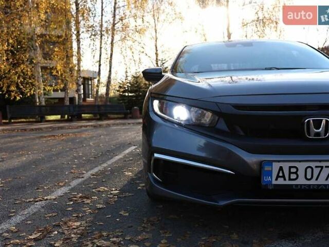 Серый Хонда Цивик, объемом двигателя 2 л и пробегом 80 тыс. км за 14000 $, фото 6 на Automoto.ua