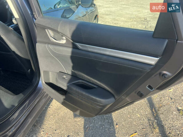 Серый Хонда Цивик, объемом двигателя 1.5 л и пробегом 54 тыс. км за 18500 $, фото 11 на Automoto.ua