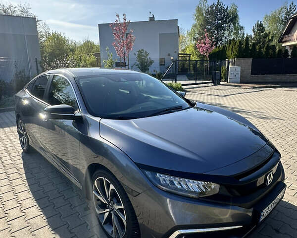 Серый Хонда Цивик, объемом двигателя 1.5 л и пробегом 101 тыс. км за 17500 $, фото 2 на Automoto.ua