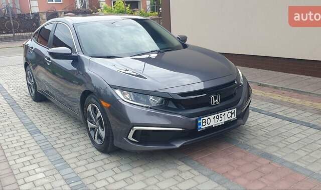 Серый Хонда Цивик, объемом двигателя 2 л и пробегом 41 тыс. км за 14200 $, фото 3 на Automoto.ua