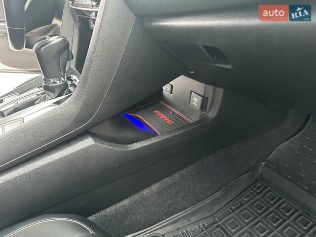 Серый Хонда Цивик, объемом двигателя 1.6 л и пробегом 91 тыс. км за 17000 $, фото 45 на Automoto.ua