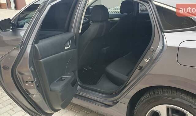 Серый Хонда Цивик, объемом двигателя 2 л и пробегом 41 тыс. км за 14200 $, фото 14 на Automoto.ua