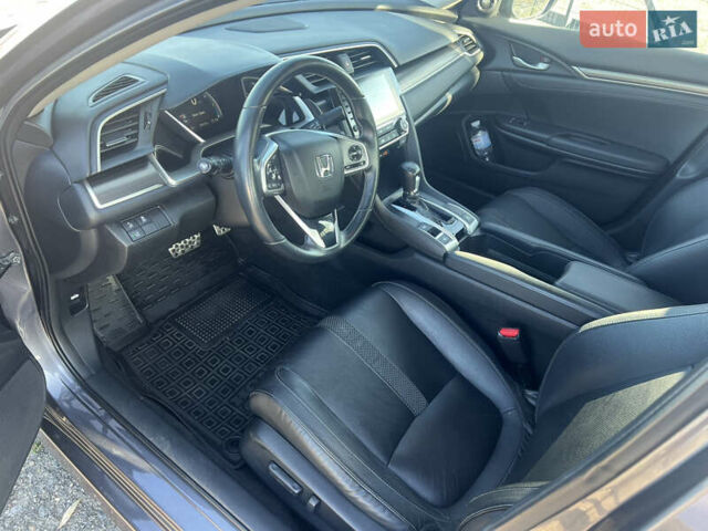 Серый Хонда Цивик, объемом двигателя 1.5 л и пробегом 54 тыс. км за 18500 $, фото 7 на Automoto.ua