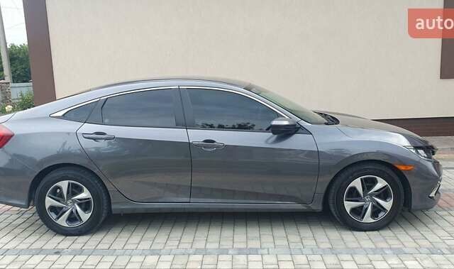 Серый Хонда Цивик, объемом двигателя 2 л и пробегом 41 тыс. км за 14200 $, фото 10 на Automoto.ua