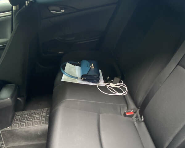 Серый Хонда Цивик, объемом двигателя 2 л и пробегом 68 тыс. км за 16800 $, фото 7 на Automoto.ua