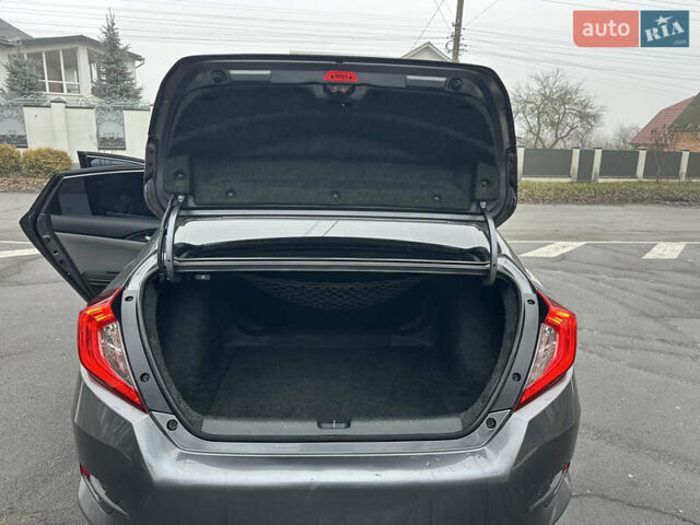 Серый Хонда Цивик, объемом двигателя 2 л и пробегом 80 тыс. км за 13900 $, фото 38 на Automoto.ua