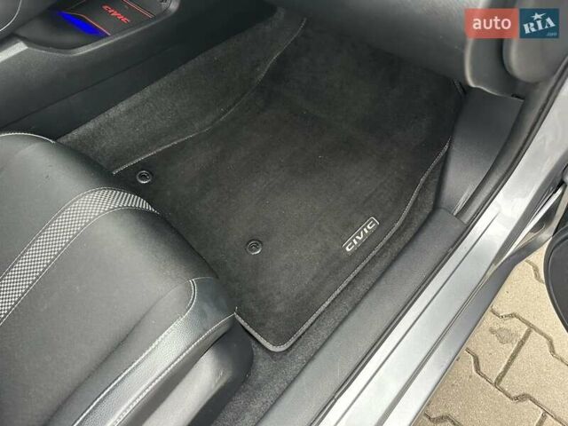 Серый Хонда Цивик, объемом двигателя 1.6 л и пробегом 91 тыс. км за 17000 $, фото 46 на Automoto.ua