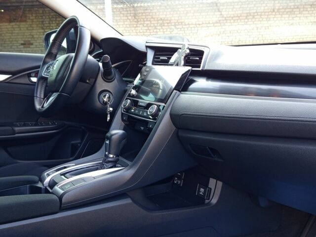 Серый Хонда Цивик, объемом двигателя 1.6 л и пробегом 50 тыс. км за 18600 $, фото 8 на Automoto.ua