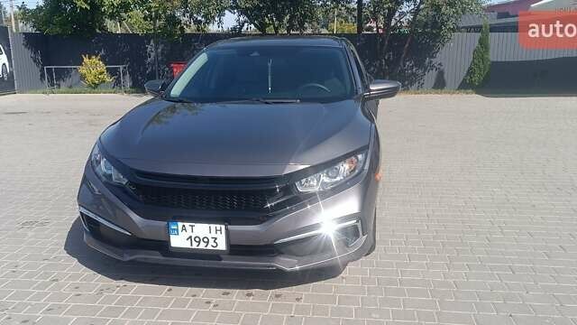 Серый Хонда Цивик, объемом двигателя 2 л и пробегом 52 тыс. км за 16000 $, фото 1 на Automoto.ua