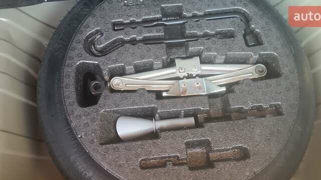 Серый Хонда Цивик, объемом двигателя 2 л и пробегом 52 тыс. км за 16000 $, фото 30 на Automoto.ua