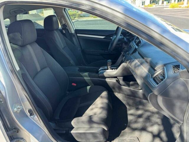 Серый Хонда Цивик, объемом двигателя 2 л и пробегом 118 тыс. км за 4400 $, фото 4 на Automoto.ua