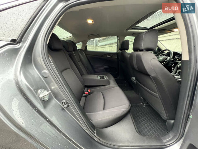 Серый Хонда Цивик, объемом двигателя 1.6 л и пробегом 30 тыс. км за 23300 $, фото 28 на Automoto.ua