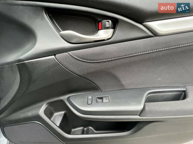 Серый Хонда Цивик, объемом двигателя 1.6 л и пробегом 30 тыс. км за 23300 $, фото 30 на Automoto.ua