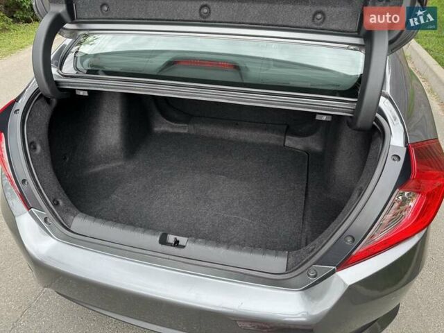 Сірий Хонда Сівік, об'ємом двигуна 1.6 л та пробігом 70 тис. км за 19900 $, фото 40 на Automoto.ua