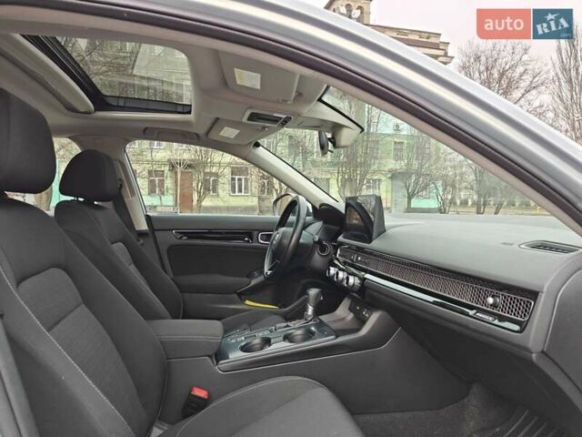 Сірий Хонда Сівік, об'ємом двигуна 1.5 л та пробігом 12 тис. км за 18600 $, фото 25 на Automoto.ua