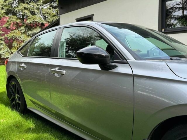 Серый Хонда Цивик, объемом двигателя 2 л и пробегом 33 тыс. км за 16000 $, фото 4 на Automoto.ua