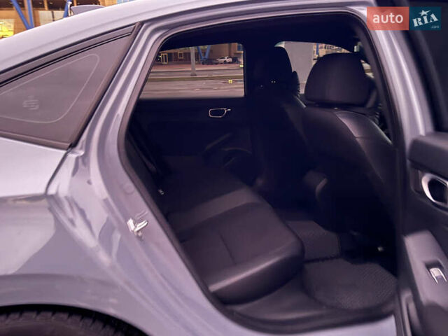 Серый Хонда Цивик, объемом двигателя 2 л и пробегом 39 тыс. км за 24000 $, фото 9 на Automoto.ua