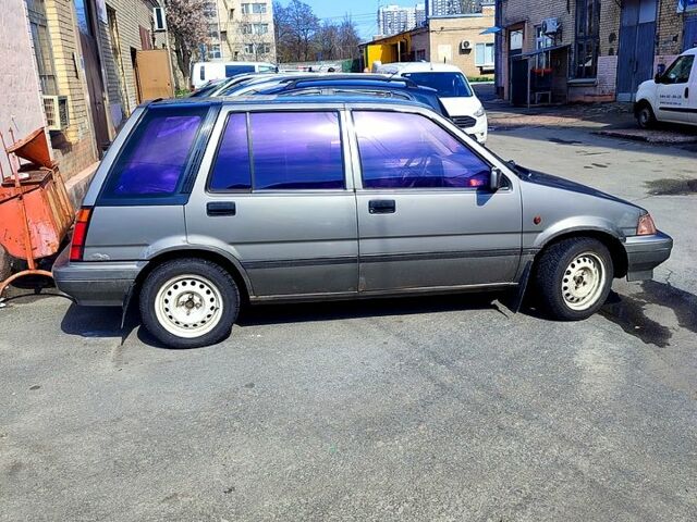 Серый Хонда Цивик, объемом двигателя 1.5 л и пробегом 389 тыс. км за 1100 $, фото 3 на Automoto.ua