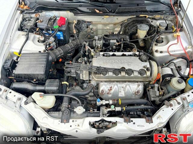 Серый Хонда Цивик, объемом двигателя 1.4 л и пробегом 275 тыс. км за 3300 $, фото 6 на Automoto.ua