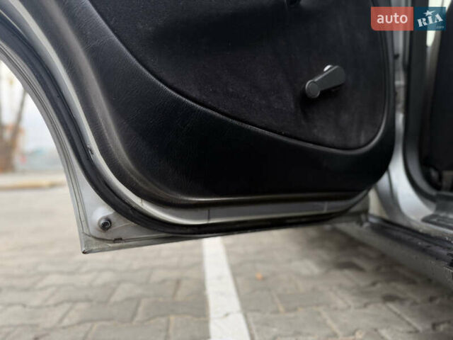 Сірий Хонда Сівік, об'ємом двигуна 1.5 л та пробігом 160 тис. км за 1999 $, фото 7 на Automoto.ua