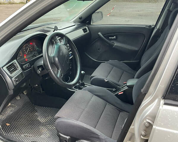 Сірий Хонда Сівік, об'ємом двигуна 1.4 л та пробігом 466 тис. км за 2200 $, фото 9 на Automoto.ua