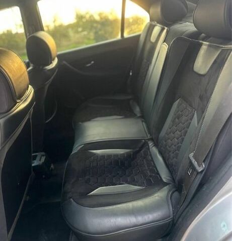 Серый Хонда Цивик, объемом двигателя 1.4 л и пробегом 250 тыс. км за 2000 $, фото 4 на Automoto.ua