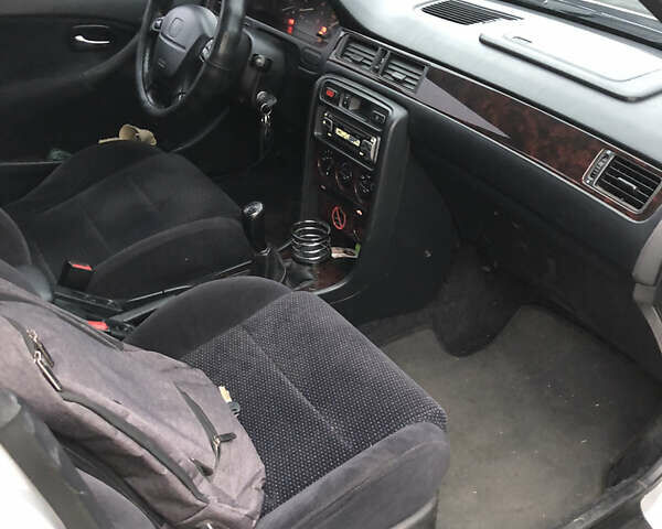 Серый Хонда Цивик, объемом двигателя 1.4 л и пробегом 375 тыс. км за 2600 $, фото 4 на Automoto.ua