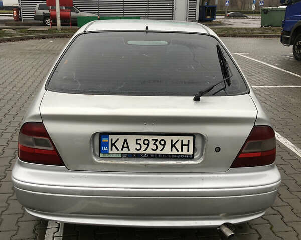 Серый Хонда Цивик, объемом двигателя 1.4 л и пробегом 375 тыс. км за 2600 $, фото 1 на Automoto.ua