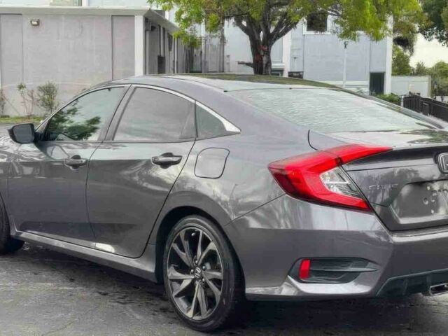 Серый Хонда Цивик, объемом двигателя 2 л и пробегом 35 тыс. км за 9200 $, фото 4 на Automoto.ua