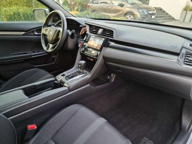 Серый Хонда Цивик, объемом двигателя 1.5 л и пробегом 40 тыс. км за 10800 $, фото 17 на Automoto.ua