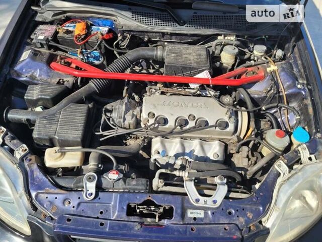 Синий Хонда Цивик, объемом двигателя 1.4 л и пробегом 401 тыс. км за 2450 $, фото 9 на Automoto.ua